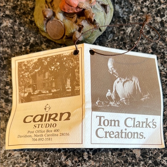 Tom Clark's Creations lilibet frog racer gnome Figurine - Picture 8 of 9